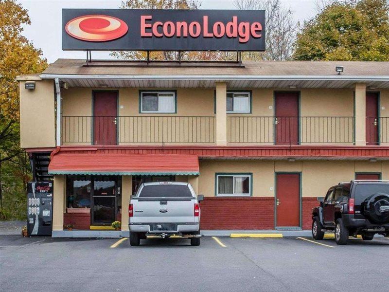 Econo Lodge Frackville Exteriör bild